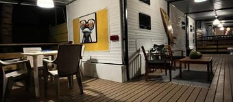 Oasis Wave! 15 Guest Unique Beach Getaway