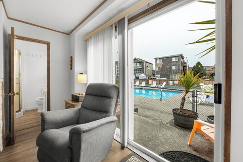 The Tides by the Sea - Entire rental unit in Seaside, Oregon, United States