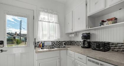 The Tides by the Sea - Entire rental unit in Seaside, Oregon, United States