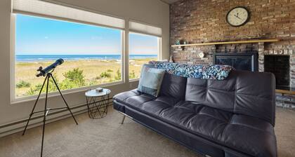 The Tides by the Sea - Entire rental unit in Seaside, Oregon, United States