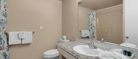 Hårføner og håndklær