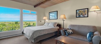 The Tides by the Sea - Entire rental unit in Seaside, Oregon, United States