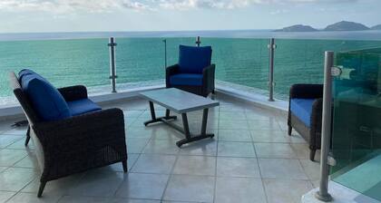 Vista Hermosa 56 by GEstores