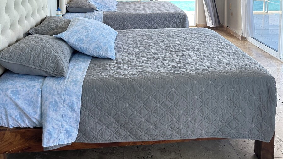 Vista Hermosa 56 by GEstores