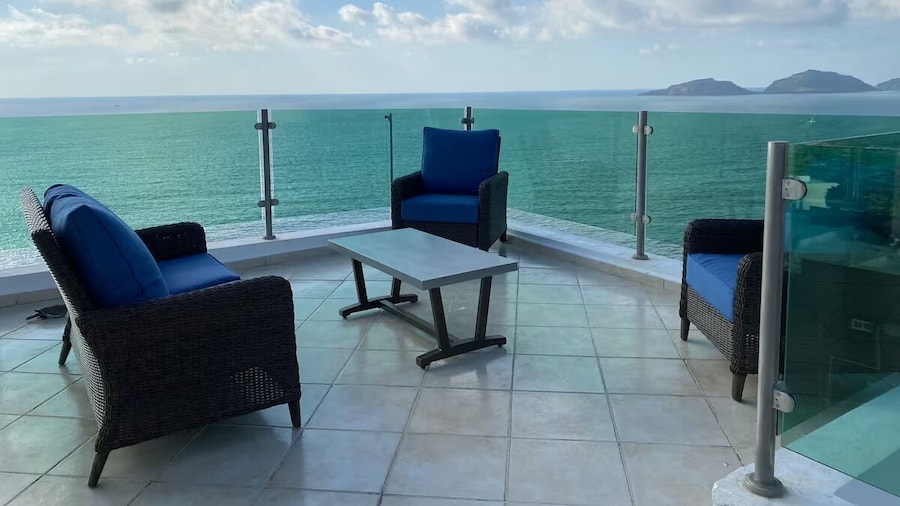 Vista Hermosa 56 by GEstores