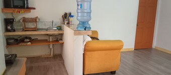 COMFORTABLE room 5 min from XPL Palmerola. For business travelers or stopovers