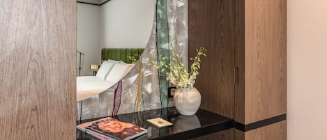 Minibar, in-room safe, soundproofing, iron/ironing board