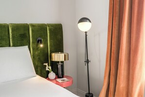 Minibar, in-room safe, iron/ironing board, free WiFi