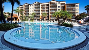 7 piscinas externas