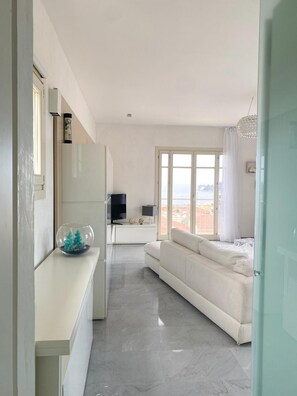 TV - Charming apartment (Saint-Jean-Cap-Ferrat)