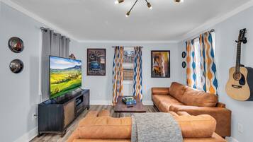 Smart-TV, Videospiele, Stereoanlage