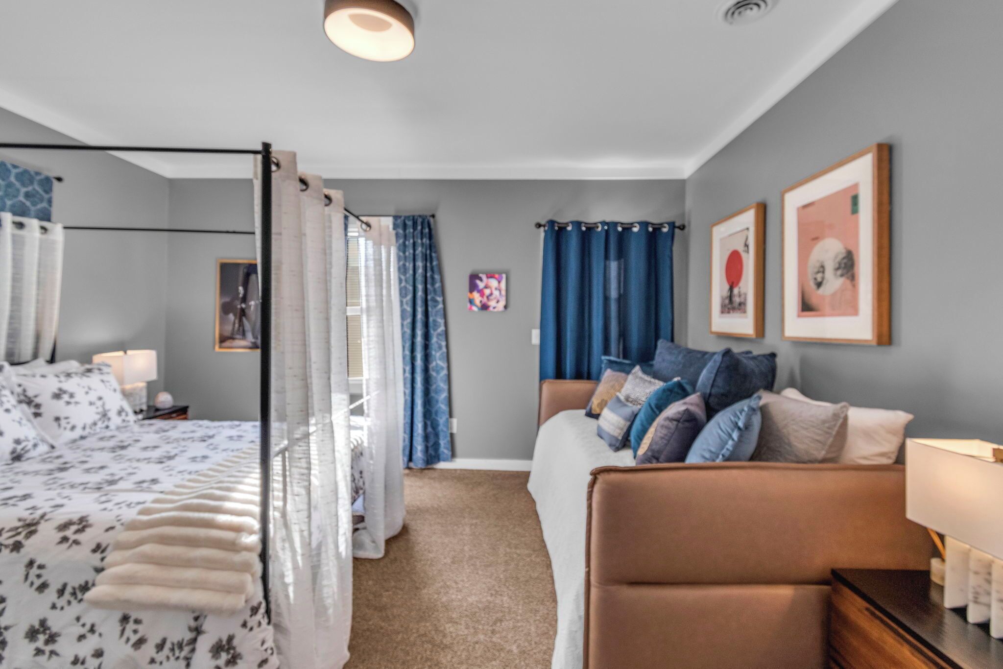 4 Schlafzimmer, Schreibtisch, Bügeleisen/Bügelbrett, Reisekinderbett