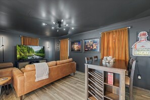 Smart TV, video games, stereo