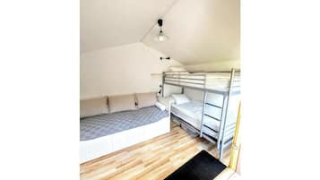 2 Schlafzimmer, Zimmersafe, Bügeleisen/Bügelbrett, Reisekinderbett