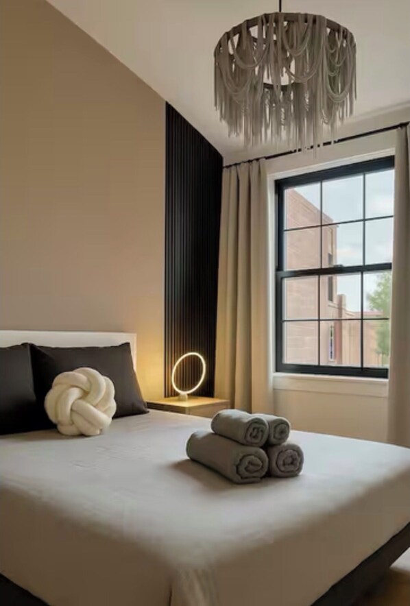 3 bedrooms, iron/ironing board, Internet, bed sheets