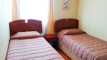 2 bedrooms, WiFi, bed sheets