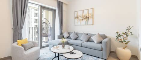 Luxury Apartment, Balcony, City View