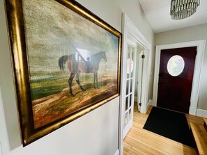 المنشأة من الداخل