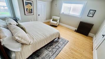 4 多间卧室、办公桌、WiFi、床单