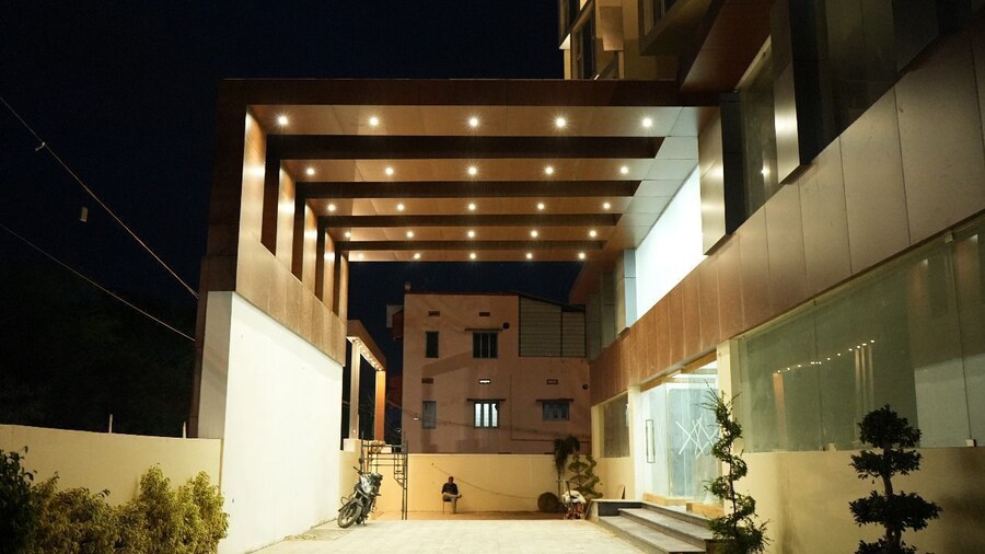 HOTEL KRITHICK GRAND