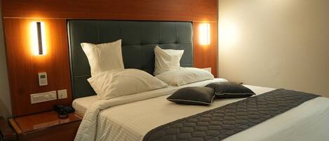 Bügeleisen/Bügelbrett, kostenloses WLAN