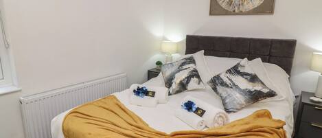 1 chambre, décoration personnalisée, ameublement personnalisé