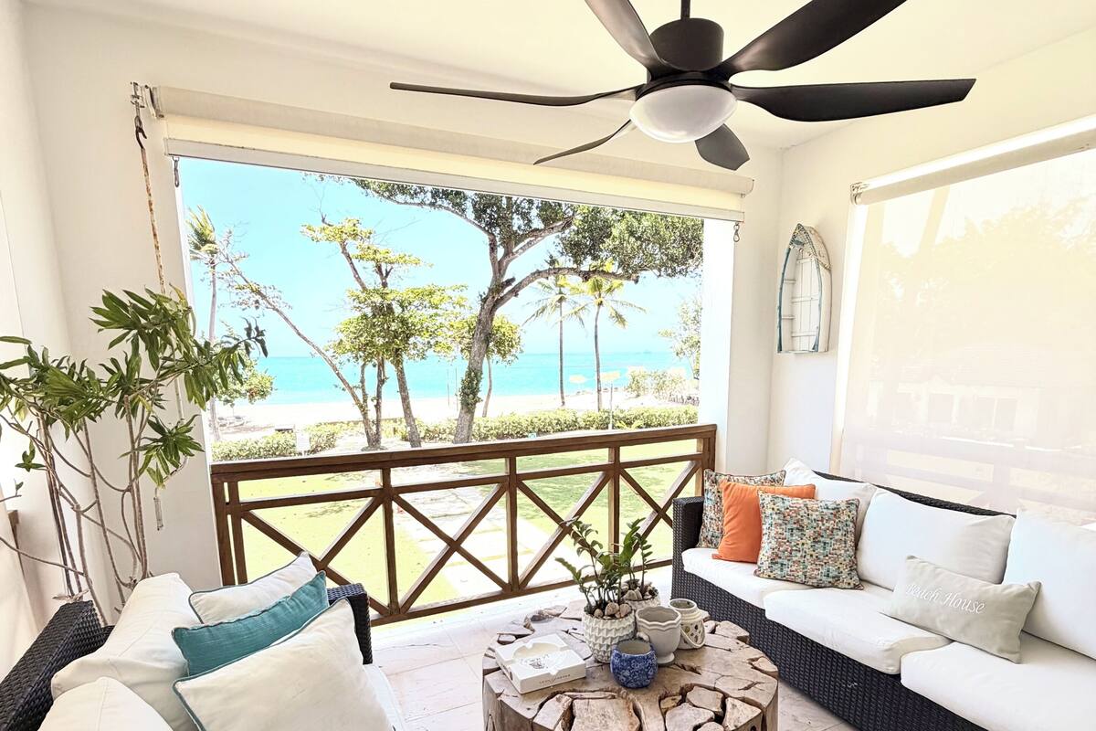 Luxury Apartment, Beach View | Beach/ocean view