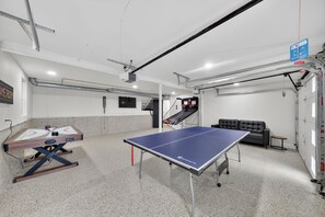 Spielezimmer