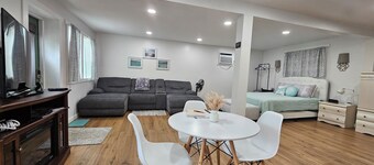 Charming, Cozy and Clean Cottage in Carlisle