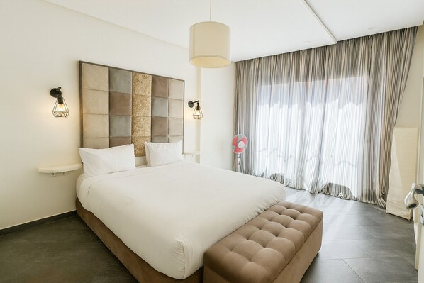 1 chambre, fer et planche à repasser, Wi-Fi, draps fournis