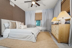 1 غرفة نوم ومكواة/لوح كي وخدمة الإنترنت وملاءات أسرّة