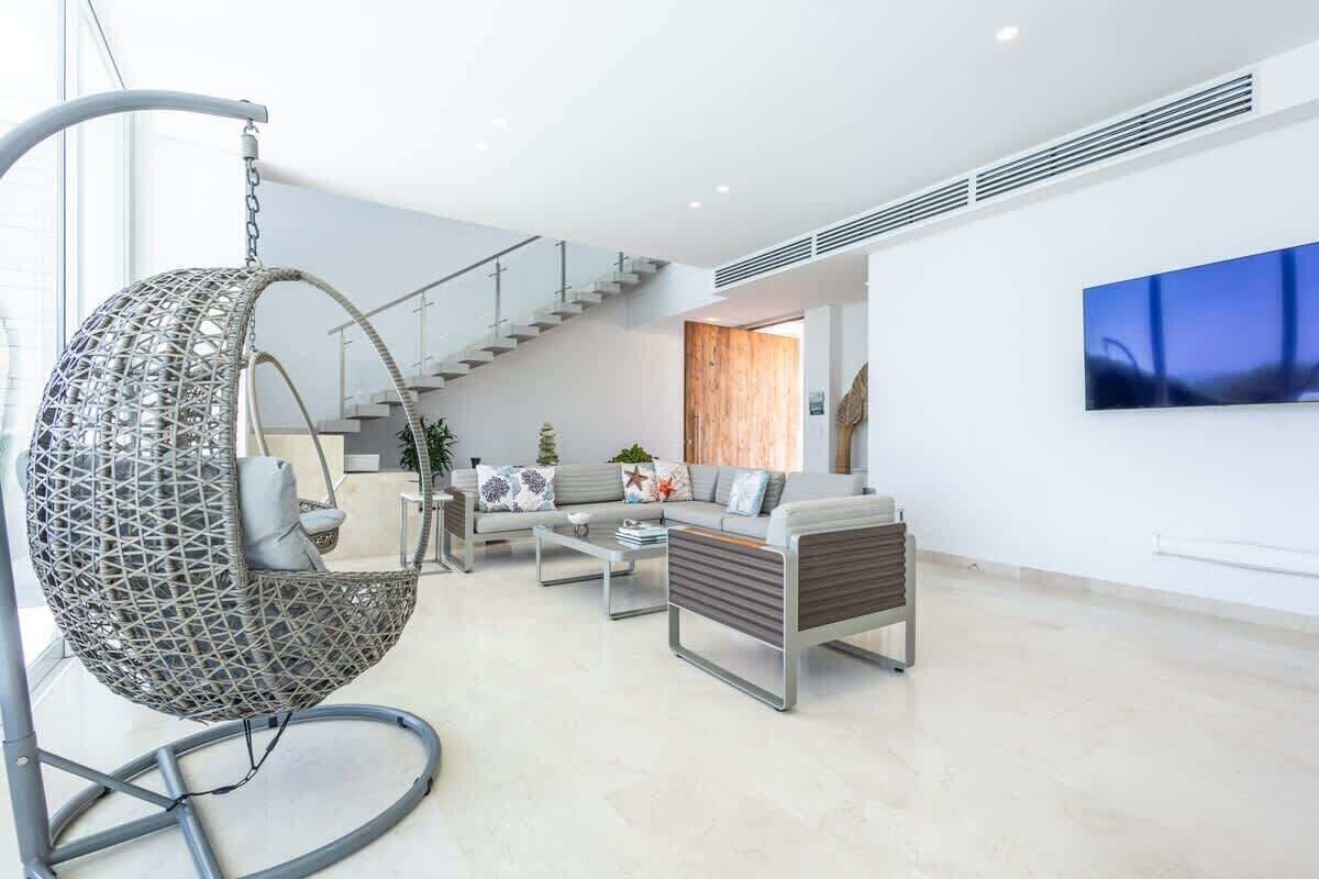 Téléviseur, bureau