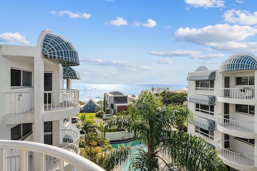 Coastal Retreat Moffat Beach