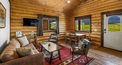 Beautiful Cabin in Pray, MT