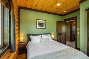 2 bedrooms, iron/ironing board, free WiFi - Beautiful Cabin in Pray, MT (Pray)
