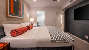 3 chambres, fer et planche à repasser, Wi-Fi, draps fournis