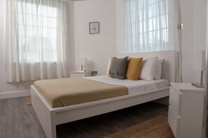 2 chambres, fer et planche à repasser, Wi-Fi, literie fournie