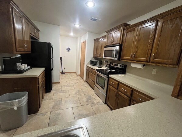 Microwave, oven, stovetop, dishwasher