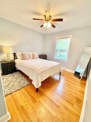3 bedrooms, iron/ironing board, travel cot, free WiFi