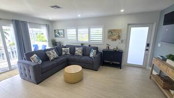 Smart TV, table tennis, computer monitors