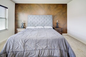 3 室のベッドルーム、アイロン / アイロン台、WiFi (無料)、ベッドシーツ