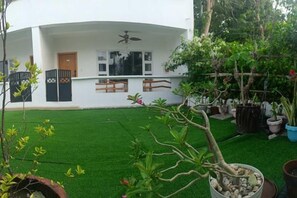 Unclassified image, 5 of 33, button - Puerto Galera Seaview Resort (Puerto Galera)