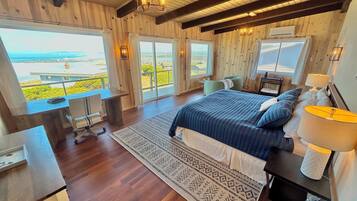 5 bedrooms, desk, iron/ironing board, free WiFi