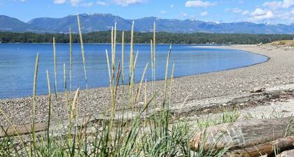 #215 Coho at Hornby Island Resort