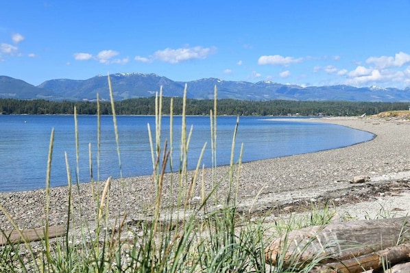 Sur la plage, serviettes de plage