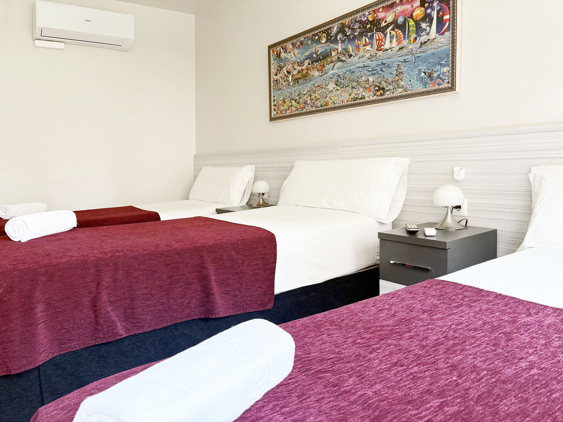 Economy driepersoonskamer, 3 eenpersoonsbedden, uitzicht op de stad | Gratis wifi