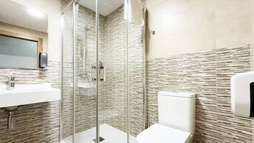 Habitación estándar doble, no fumadores, vistas al patio | Baño