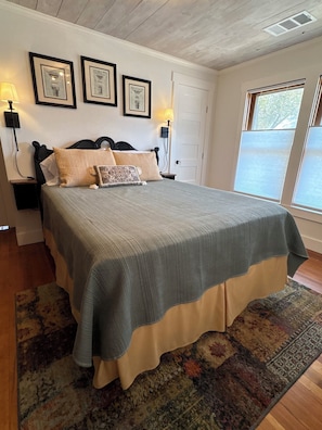 2 bedrooms, desk, free WiFi