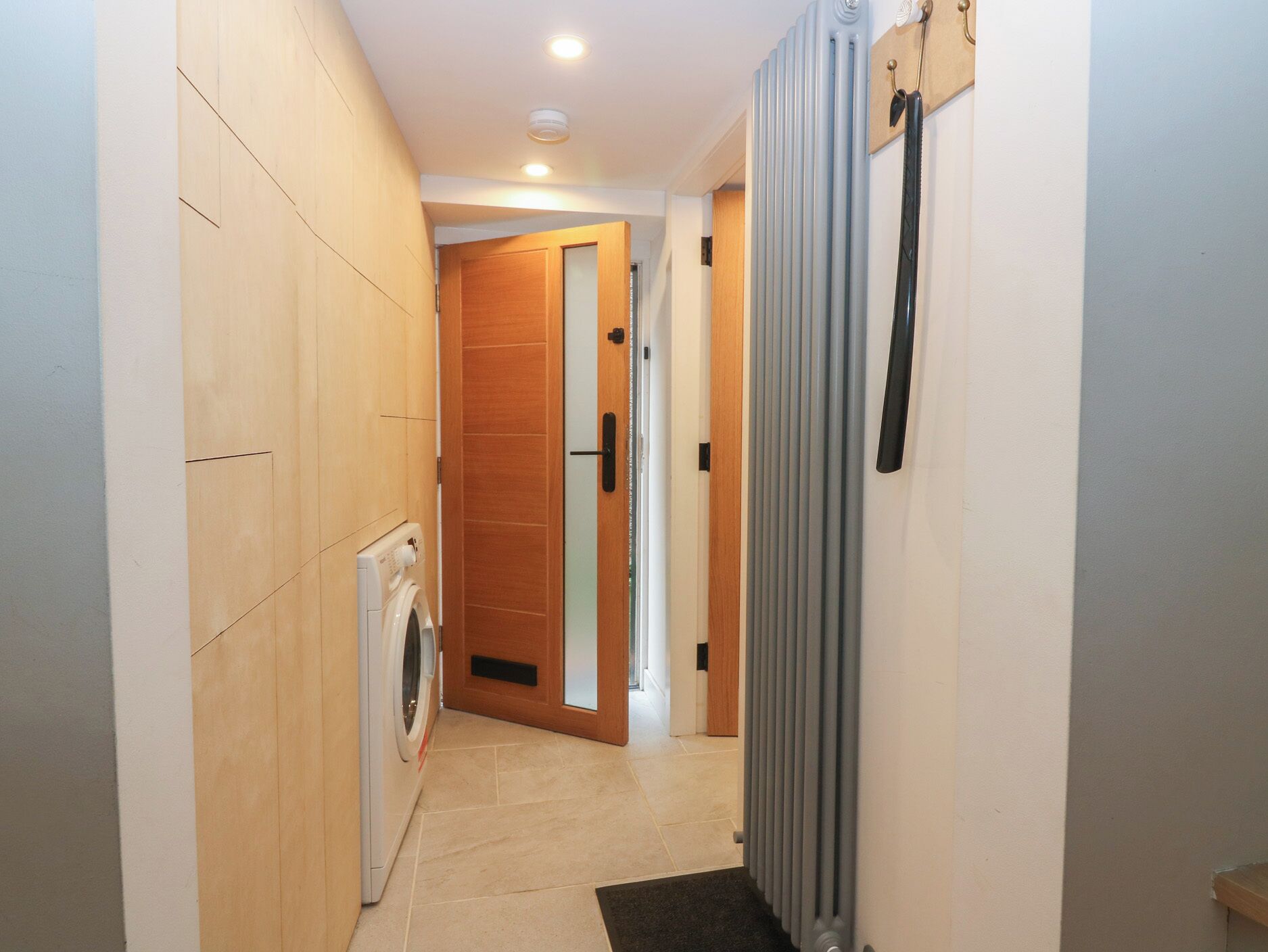 المنشأة من الداخل