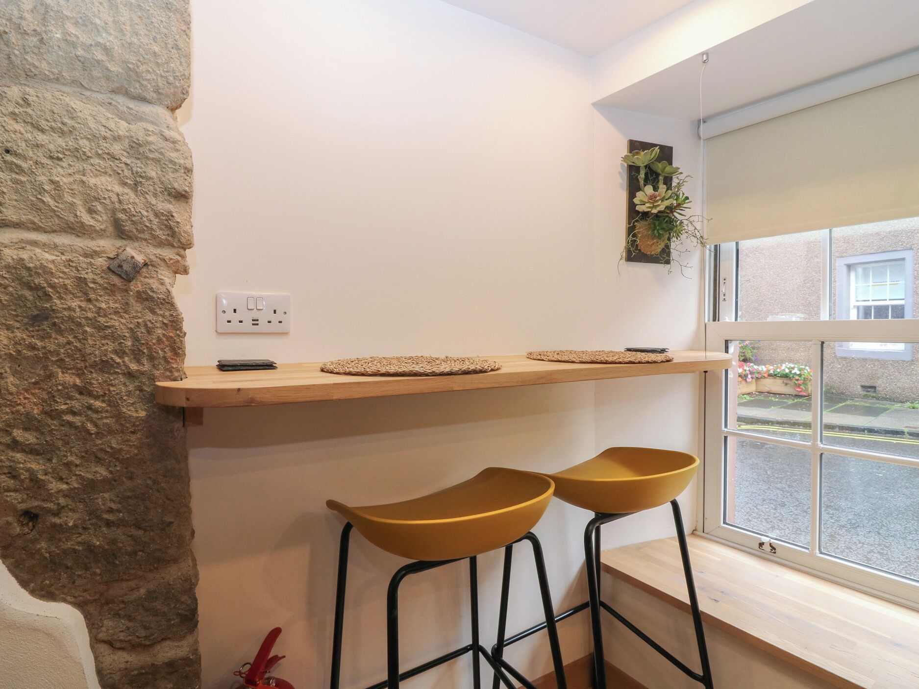 المنشأة من الداخل